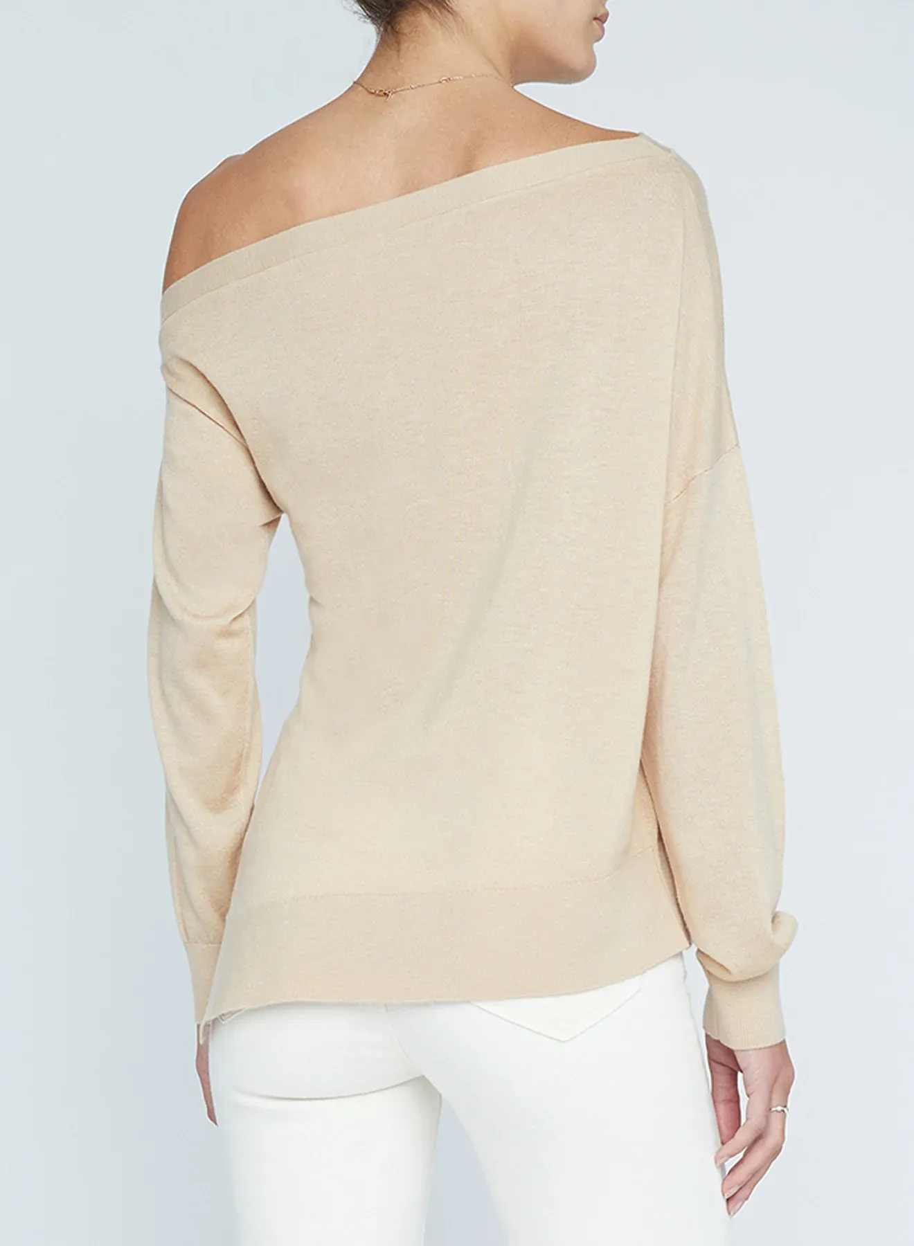 8978PQGa L'AGENCE Off Shoulder Pullover