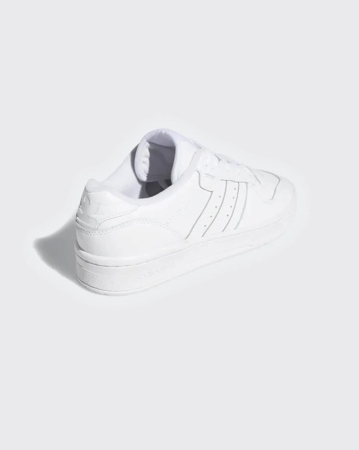 adidas women's low-top sneakers