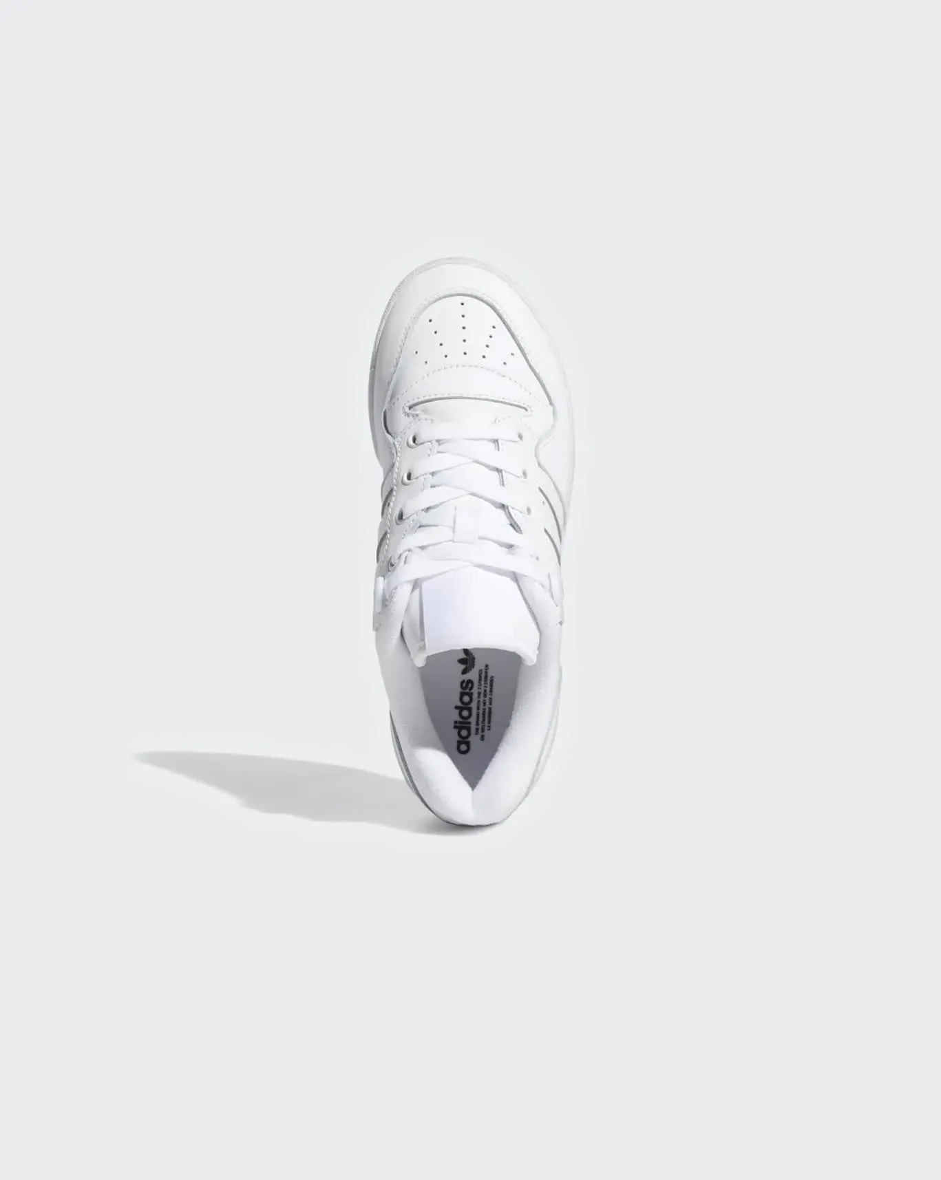 adidas women's low-top sneakers