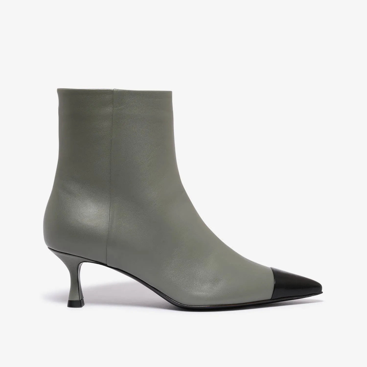 Amata ankle boot for women in leather