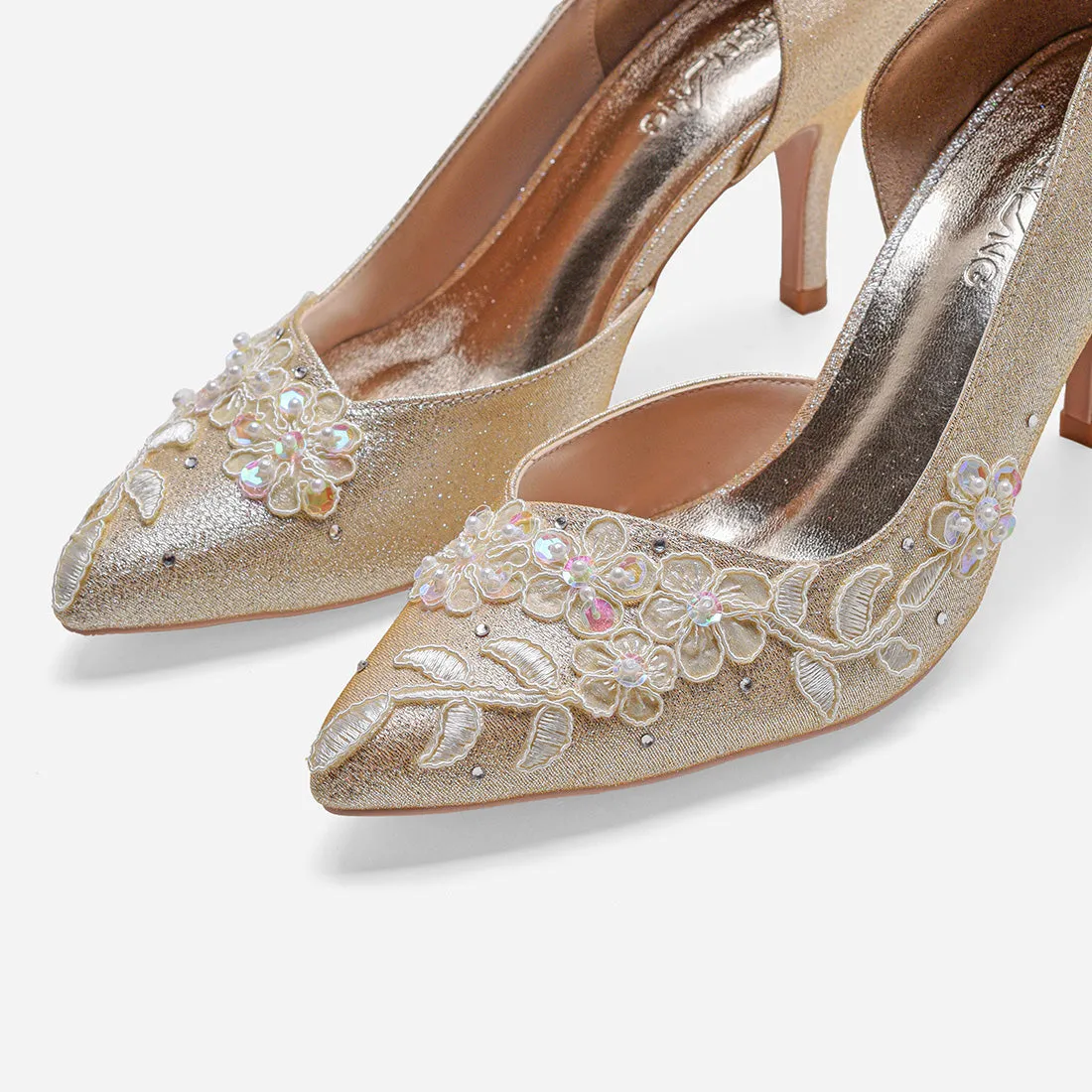 Lady Beige Gold Bridal Pumps