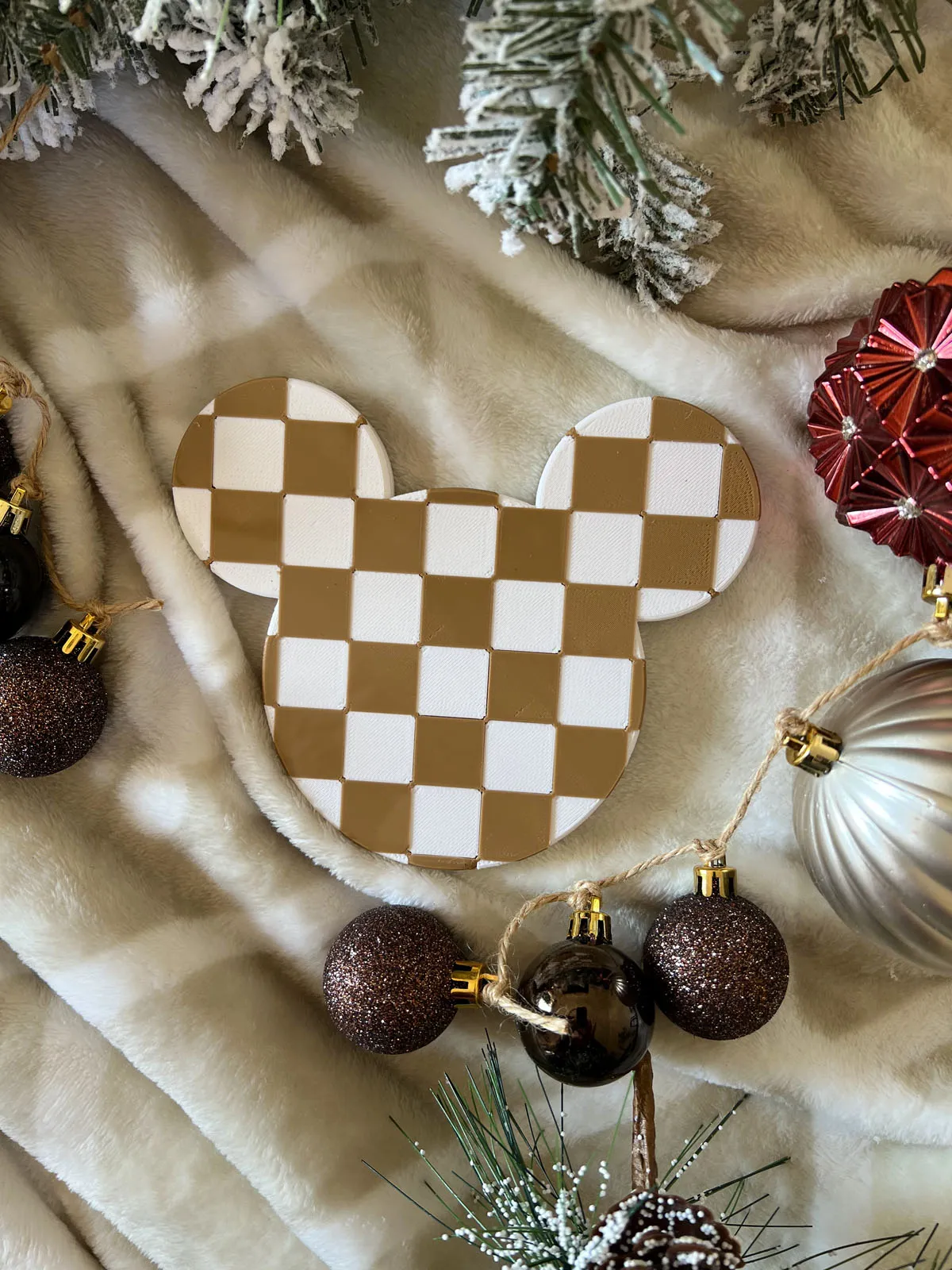 Neutral Checkered Mouse Head Christmas Tree Topper