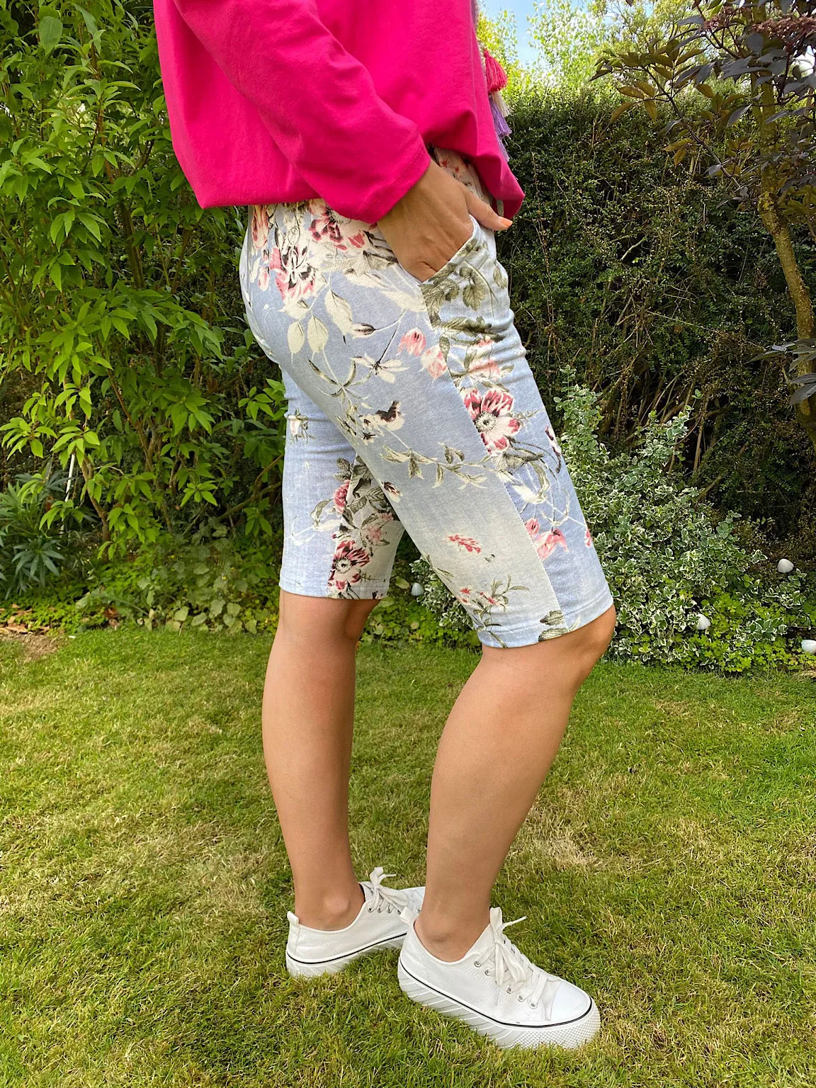 Printed Floral Jogger Shorts Trinny