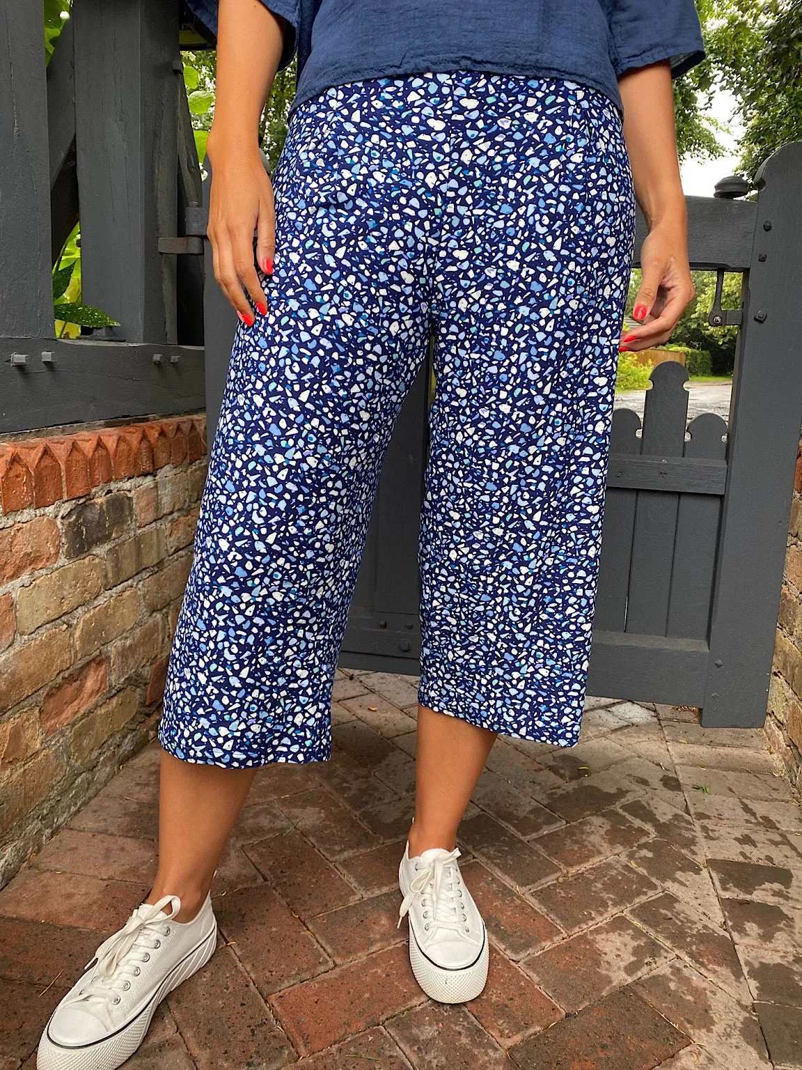 Soft Touch Patterned Culottes Carrie - Best Price, Buy Online, Limited Stock - Shop Now!