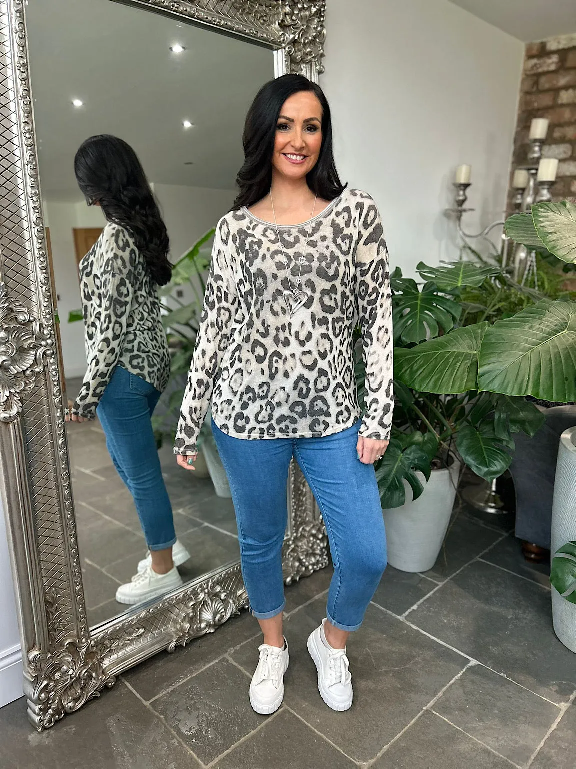 Stone Leopard Shimmer Top Evie, scoop neck