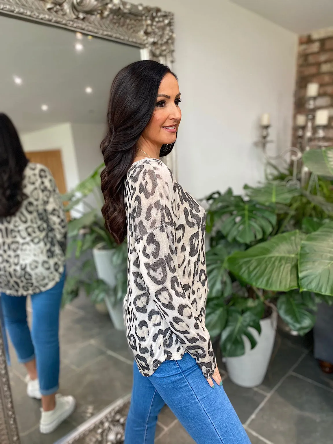 Stone Leopard Shimmer Top Evie, scoop neck