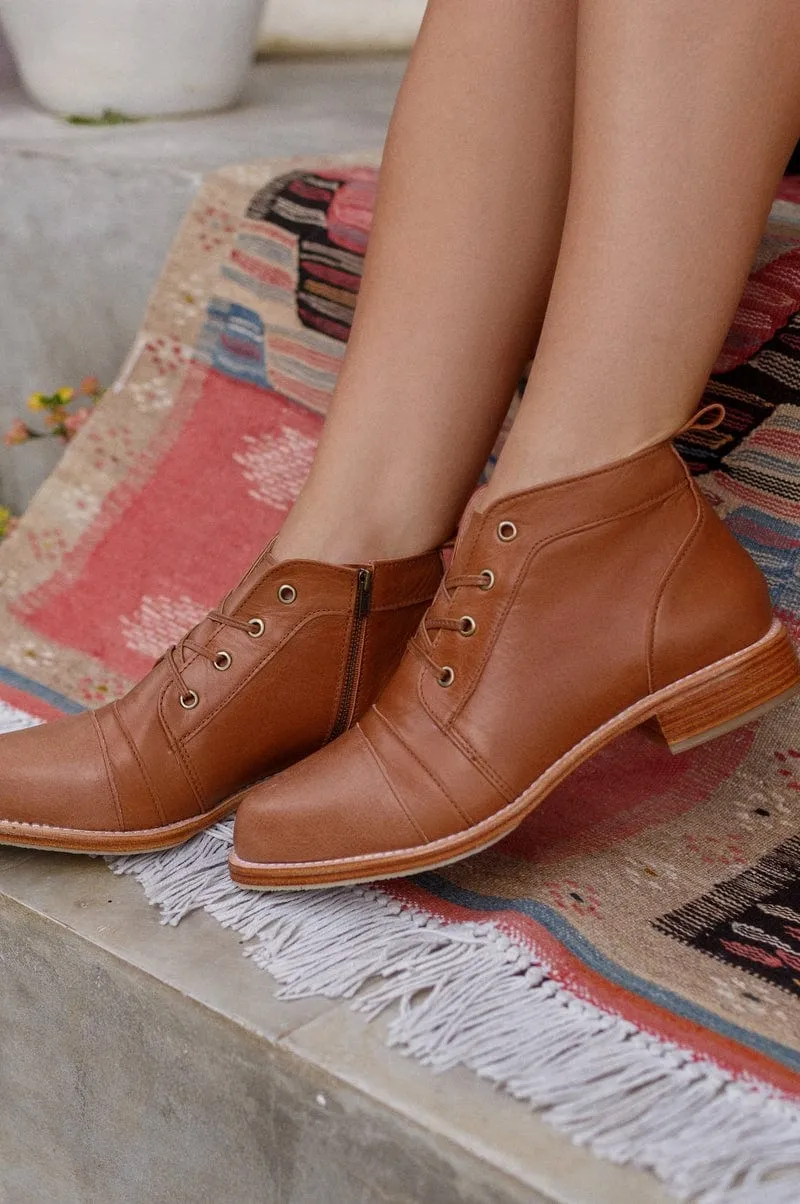 Vintage Camel Passage Lace Up Boots